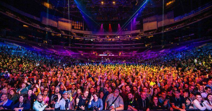 adobe-max-crowd.jpeg